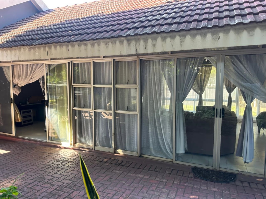 4 Bedroom Property for Sale in Safari Gardens North West